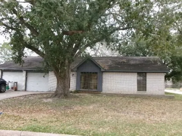 5502 Thornwood Cir, Dickinson, TX 77539