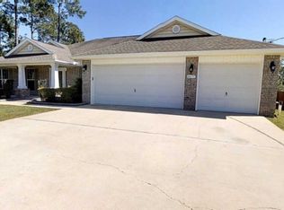 6677 Liberty St, Navarre, FL 32566