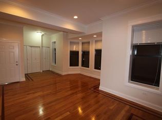 4030 S Cottage Grove Ave, Chicago, IL 60653