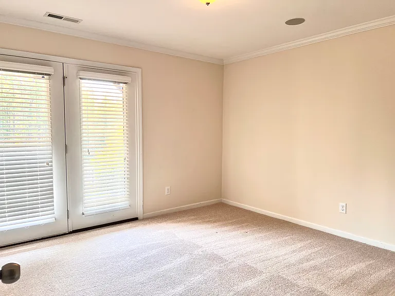 1006 Summerhouse Rd — Photo 14