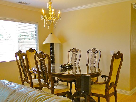 4th image of 16138 Bainbridge Way
