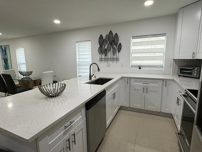 100 3rd St #1 — Photo 11