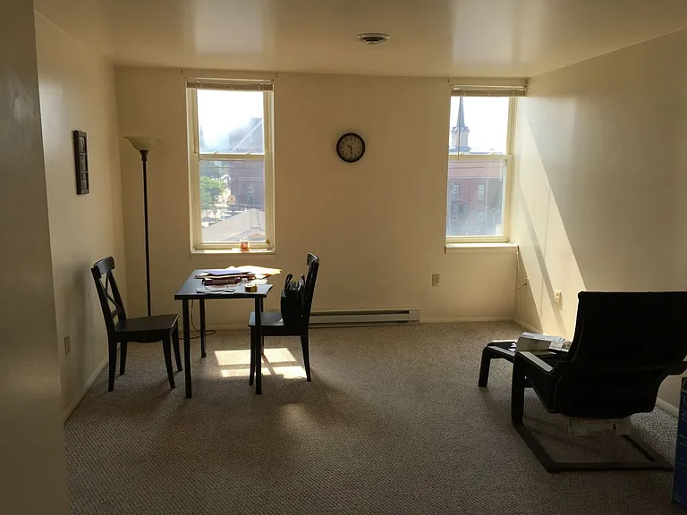 706 Mifflin St #302 — Photo 3