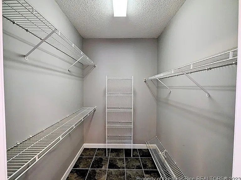 847 Stone Cross Dr — Photo 17
