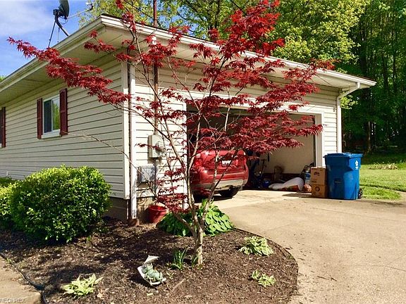 3rd image of 138 Timothy Dr