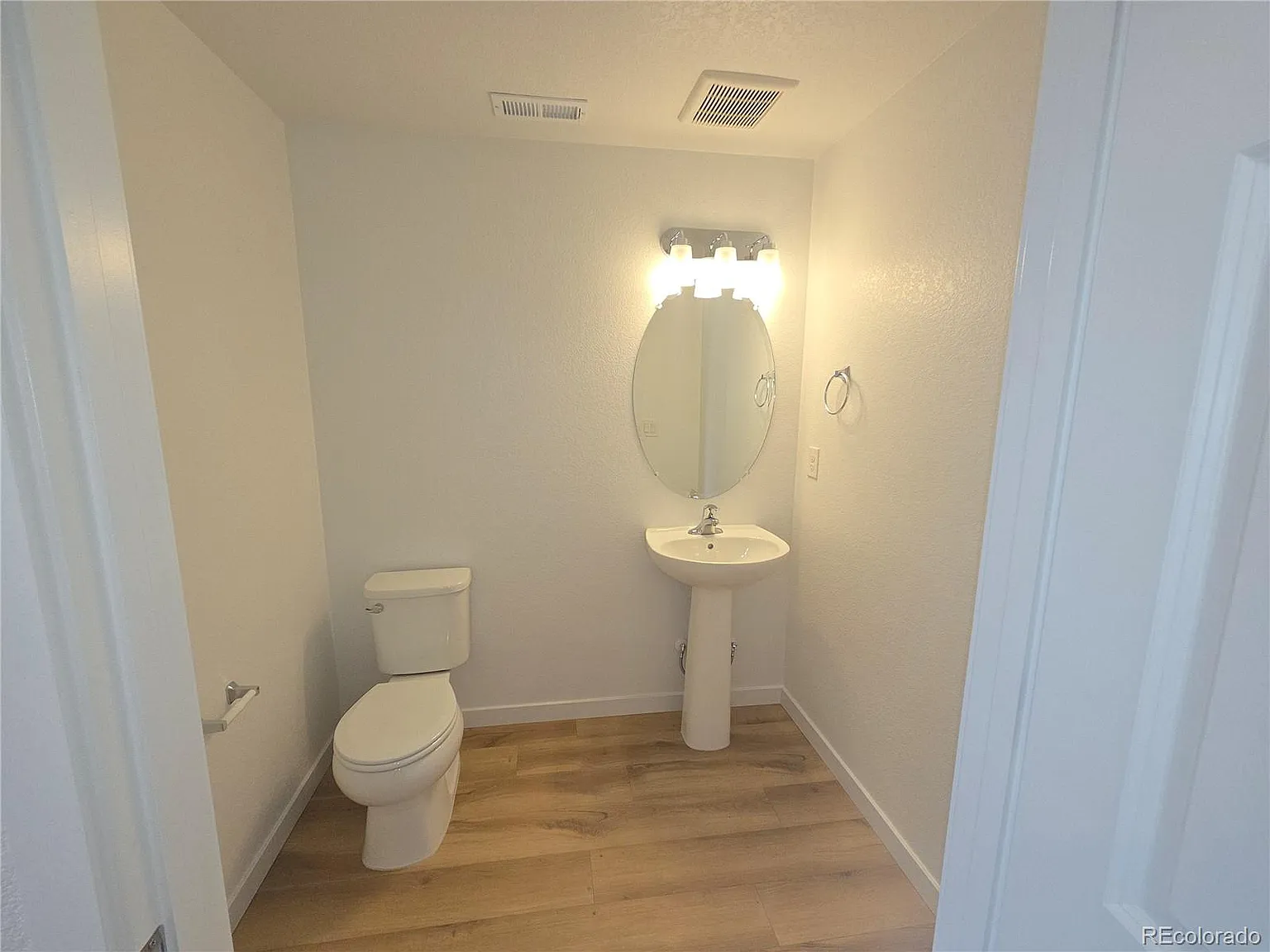 3 bed, 2.5 bath, 1654 sqft, $2,980 — Photo 4