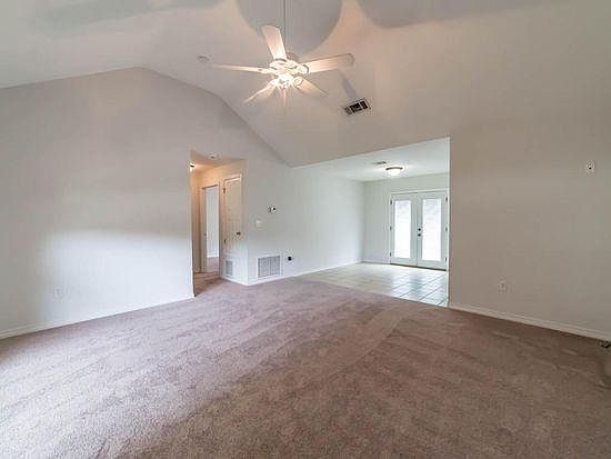 1st image of 17300 Meadowbrook Dr