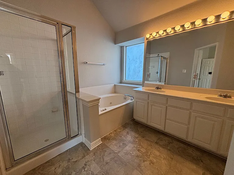 2601 Coffey Dr — Photo 29
