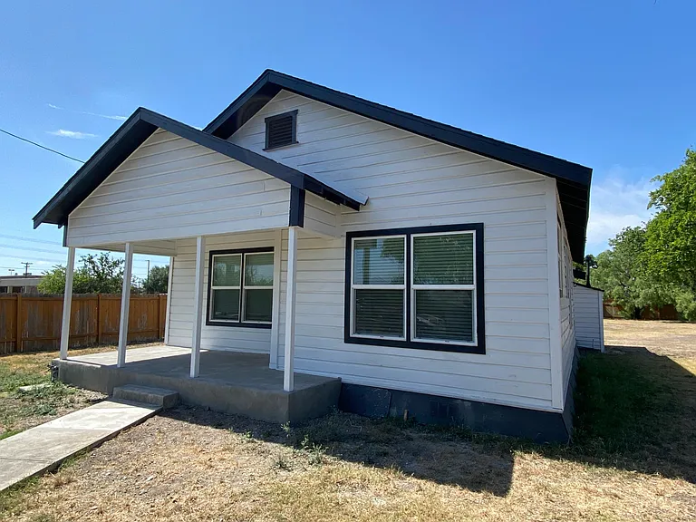 202 McCauley Blvd — Photo 3