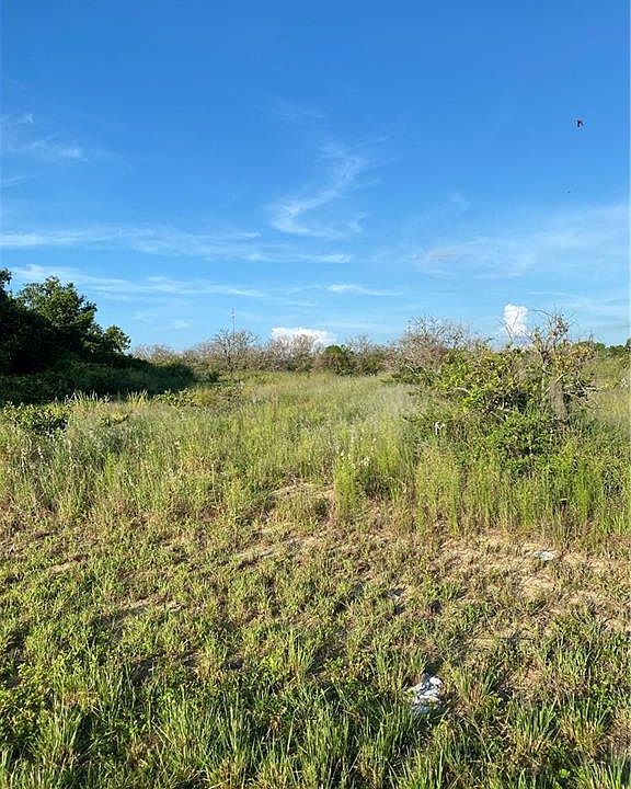 1st image of 760 Lake Lotela Dr