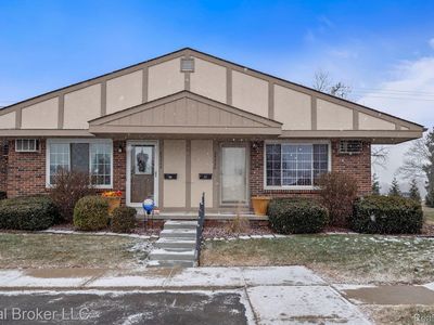 25320 Franklin Ter UNIT 8, South Lyon, MI, 48178