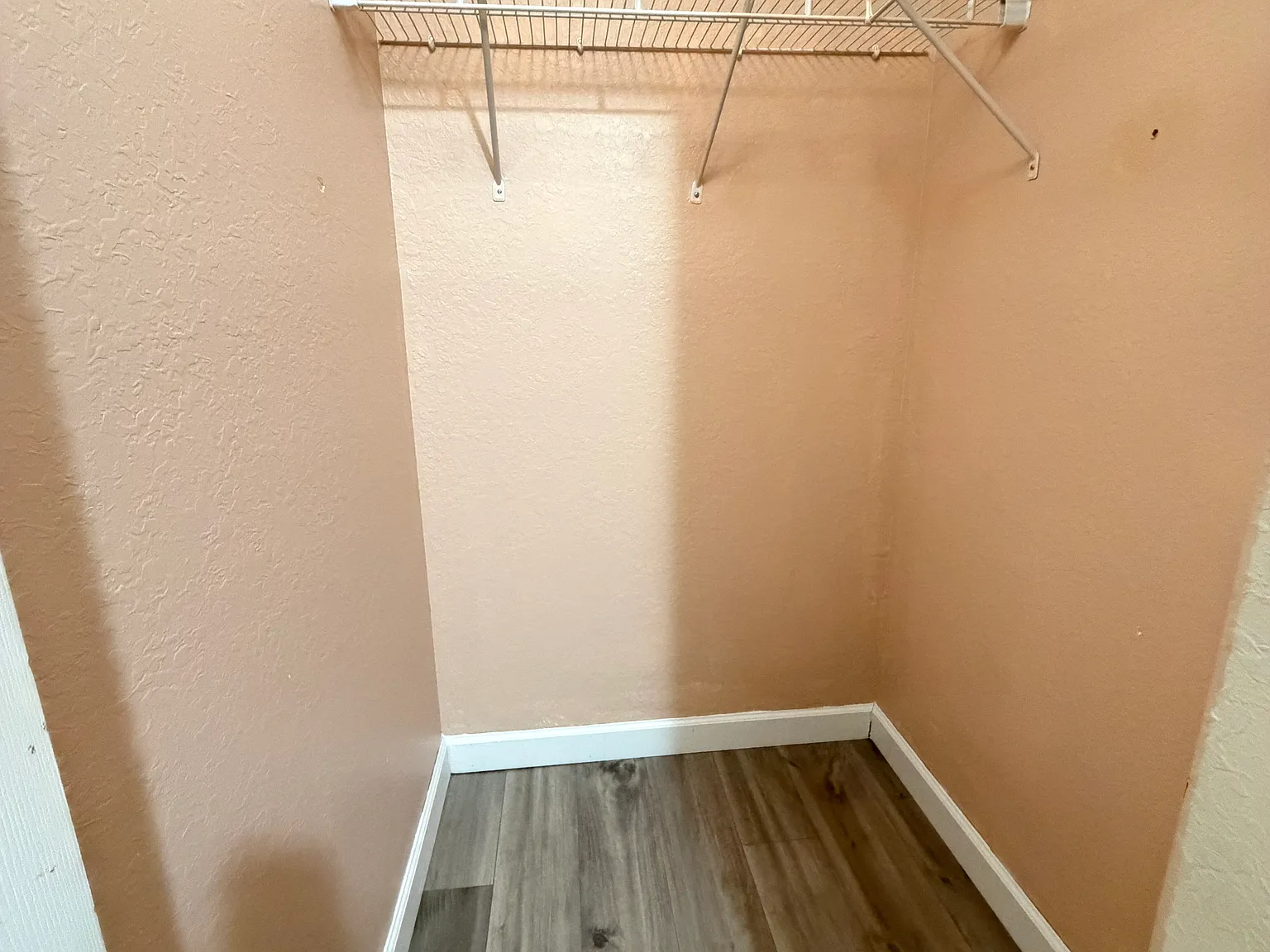 3 bed, 2.5 bath, 1250 sqft, $2,200 — Photo 3