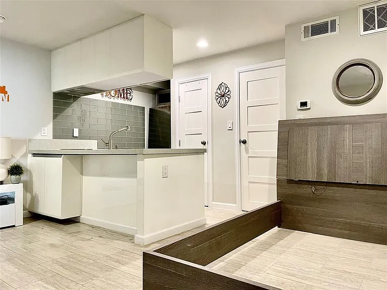 3110 Red River St #D-107 — Photo 7
