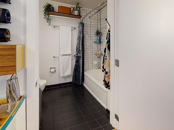 5th image of 388 Fulton St Unit 310