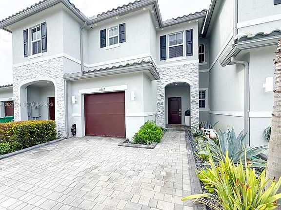 4th image of 11967 NW 46th St
