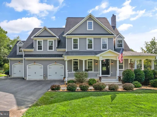 9689 Conde Rd, Marshall, VA 20115