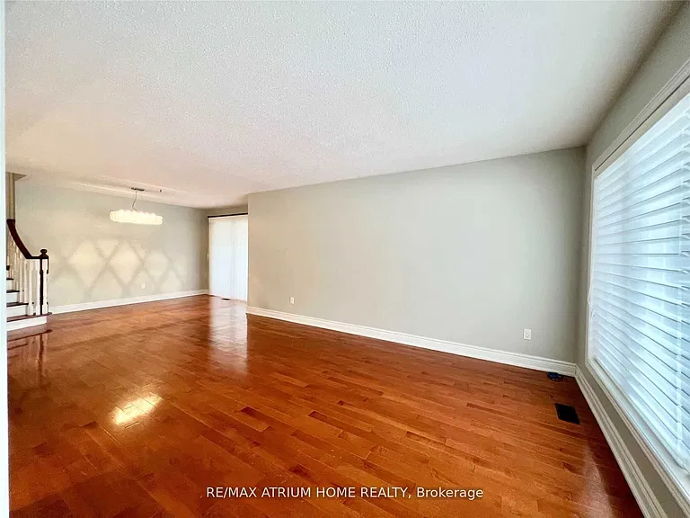 25 Dunlace Dr — Photo 6