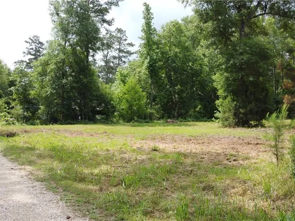 18210 Dunnington Acres Dr, Hammond, LA 70401