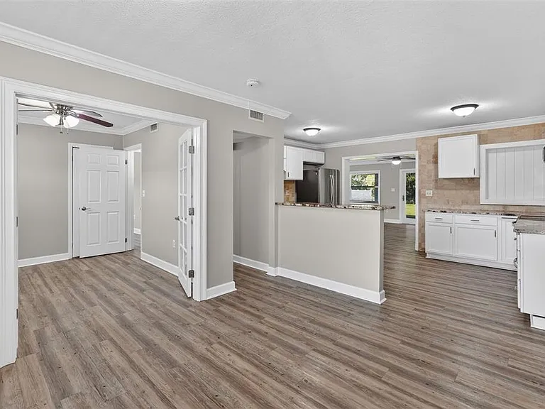 1330 S Shore Dr — Photo 33