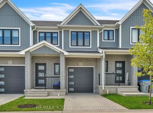 17 Nicholson St #25, Lucan Biddulph, ON N0M2J0