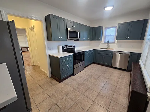 29 Tampa Ave #1 Photo 1
