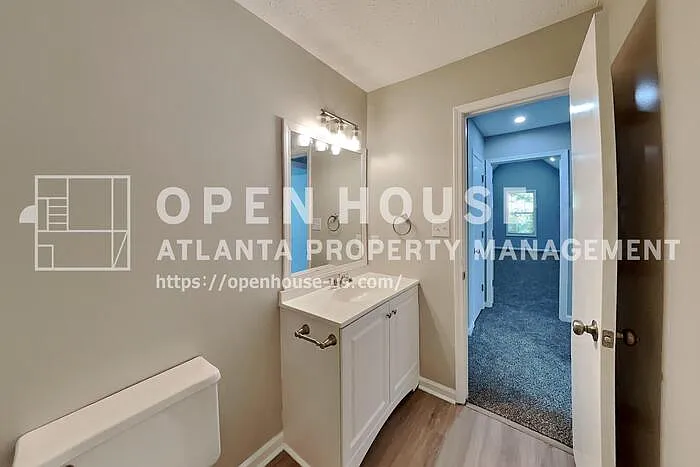 620 Gregory Manor Dr SW — Photo 17