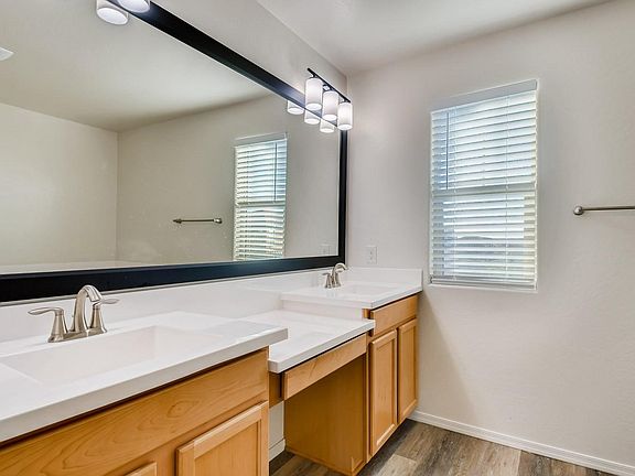 3rd image of 7512 E Flower Ave