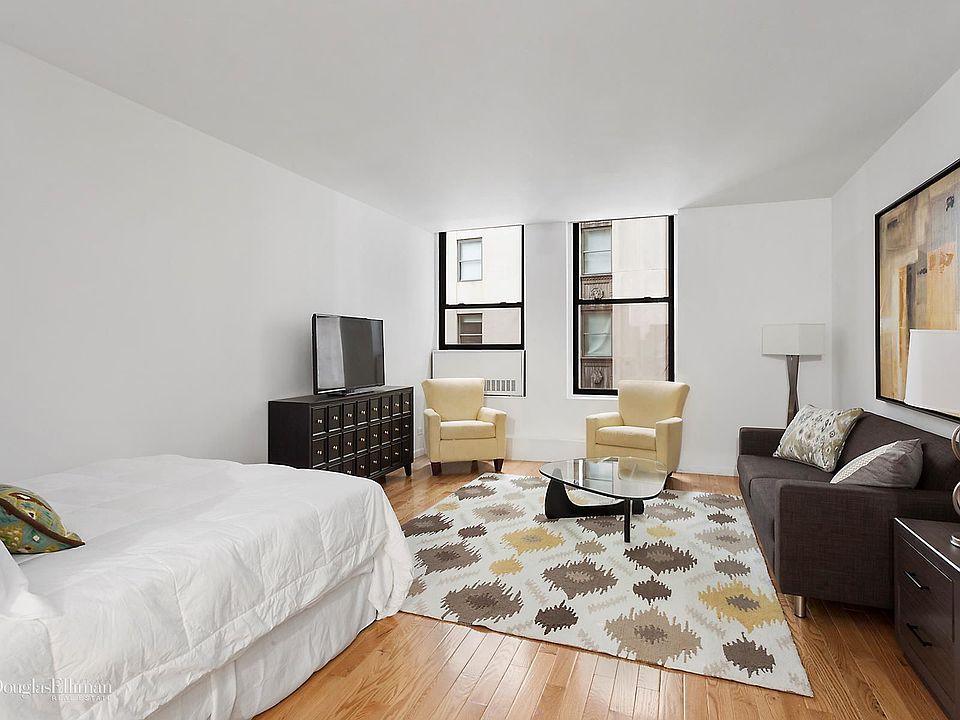 1st image of 3 Hanover Sq APT 10B