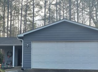 355 Creekside Ct, Roswell, GA 30076