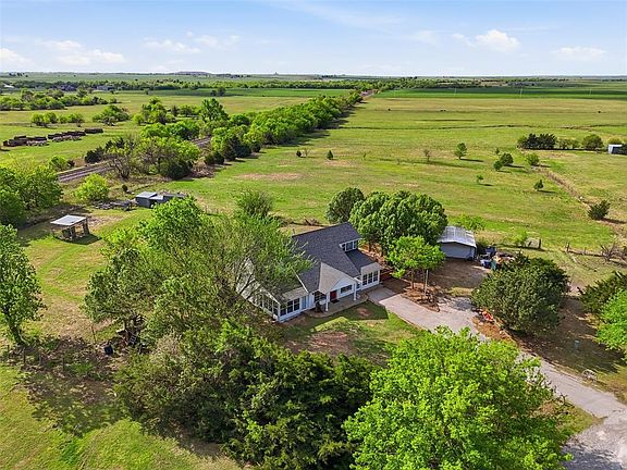 5th image of 132 Mill Ridge Rd