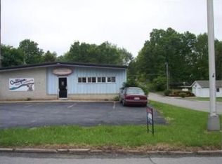 1100 N Main St, Higginsville, MO 64037