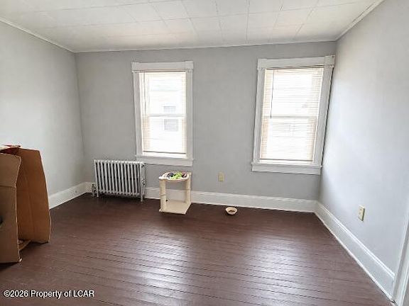 5th image of 426 W Union St