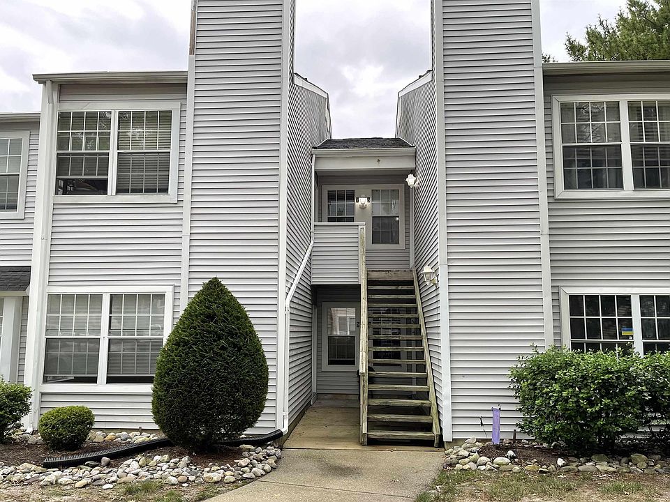 1st image of 5 Driftwood Ct #372
