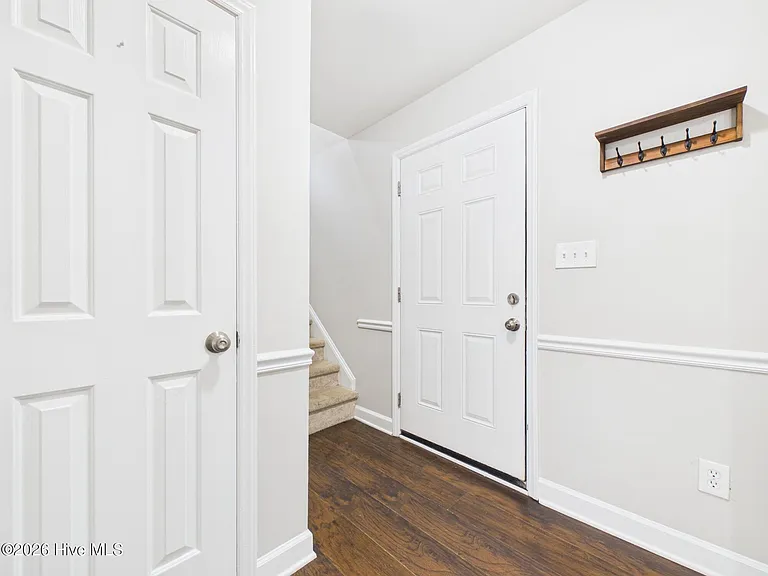 3516 Casine Ct — Photo 6