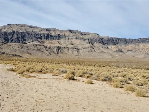 2120 Cabot St, Pahrump, NV 89060