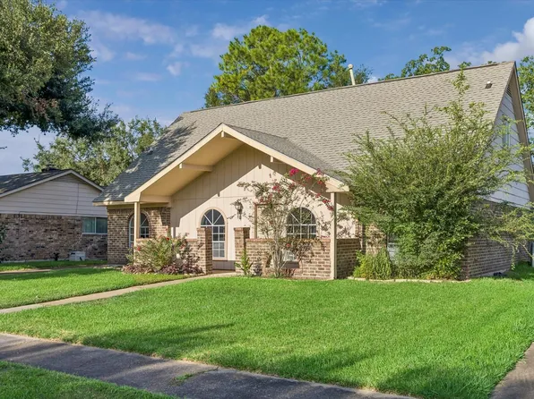 3111 Apple Dr, Missouri City, TX 77459