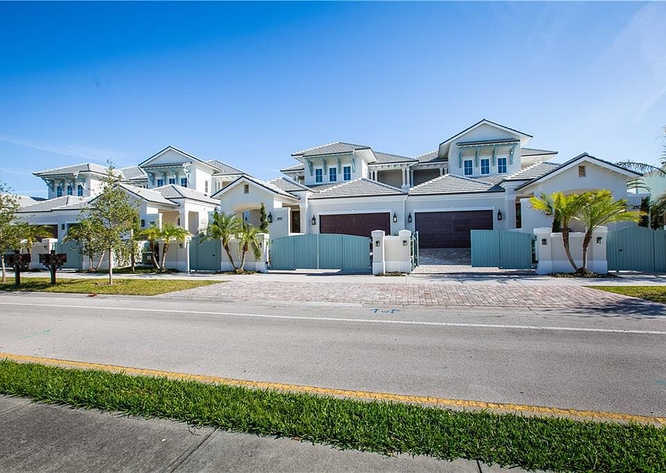 1st image of 21B Royal Palm Pointe