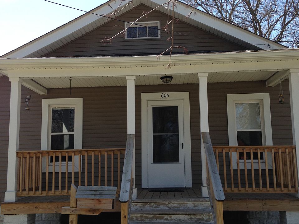 1st image of 604 E Sherman St