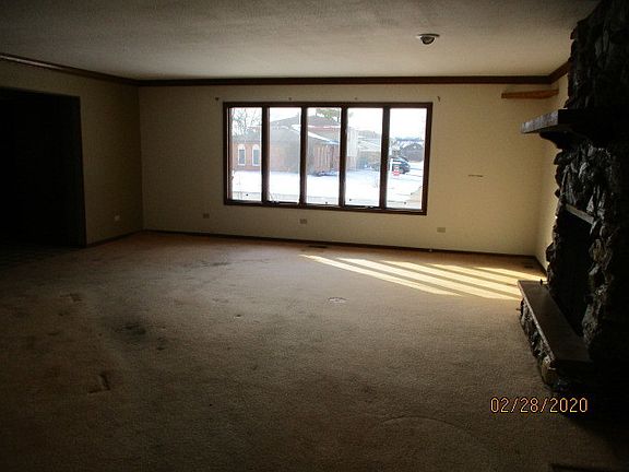 3rd image of 1900 E 173rd St