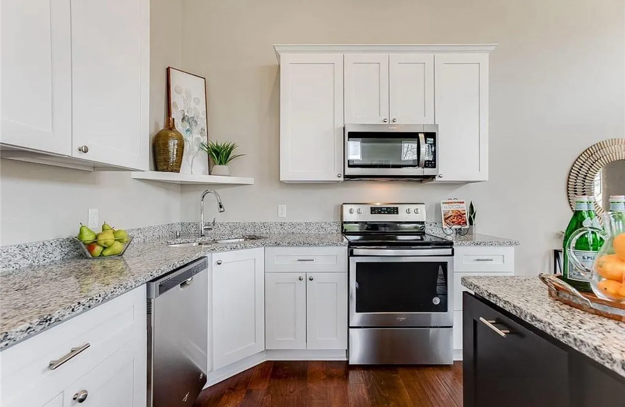 13673 Brockway Ave — Photo 4