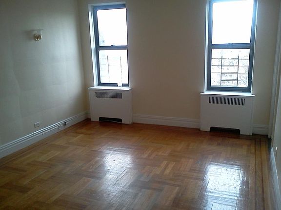 2nd image of 2266 Andrews Ave APT 6C
