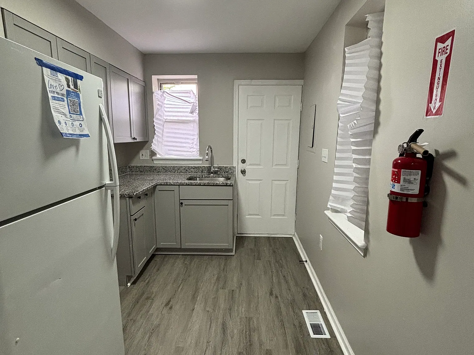 1141 N Mount St — Photo 4