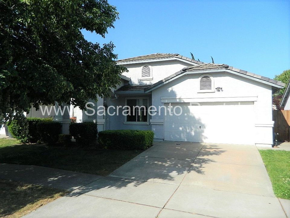 1st image of 61 White Birch Ct