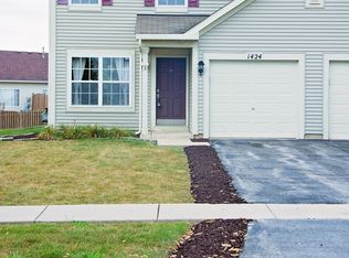 1424 Dahlgren Ln, Minooka, IL 60447