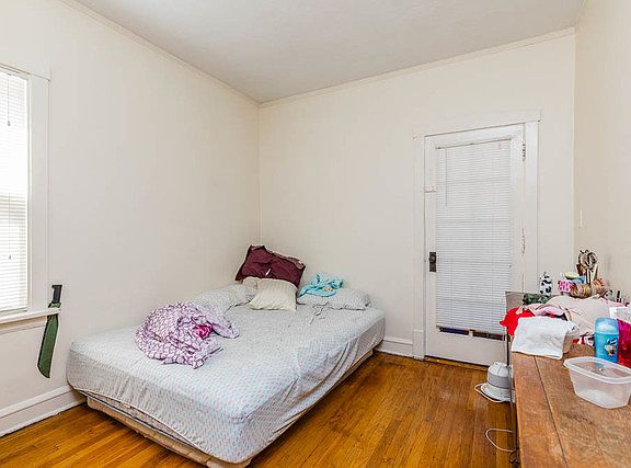4th image of 4914 N Mason Ave