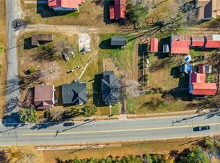 617 Court St, Victoria, VA 23974