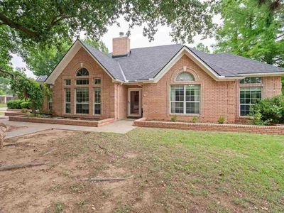 711 NW Micklegate Blvd, Lawton, OK, 73505