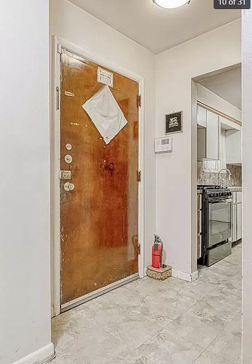 1st image of 7 Sydell Ln #0