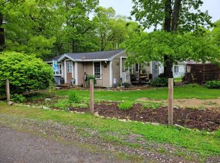 8 Laurel St, Lakeville, MA 02347