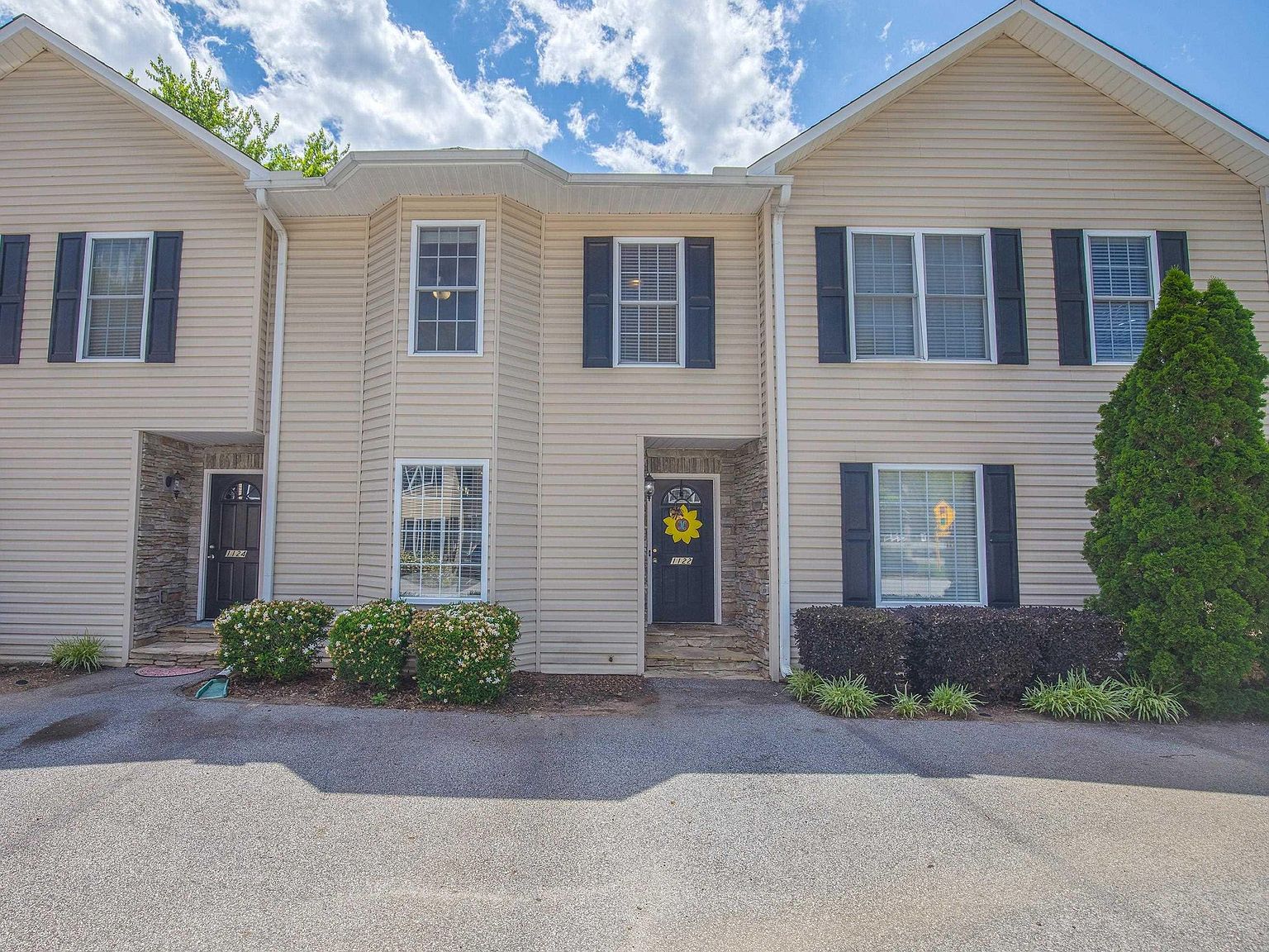 1122 E Lee Rd, Taylors, SC 29687 MLS 1527233 Zillow